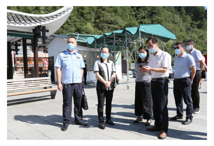 吴俞萍调研旅游接待和常态化疫情防控工作