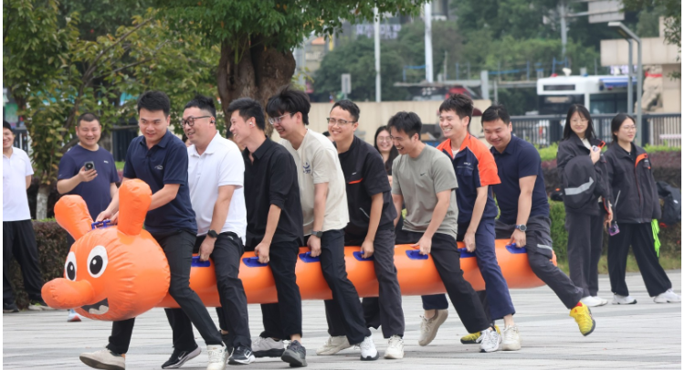 吉利汽车湘潭公司举办趣味运动会 将合规文化