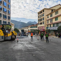 焕然一新！新化公路建养中心冬日铺路暖民心