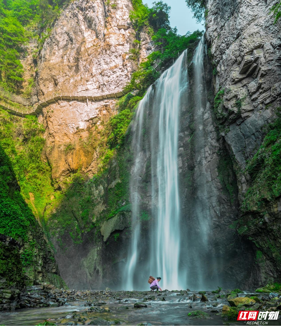 飞水谷景区--飞天瀑布.jpg