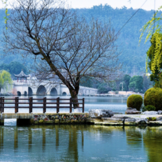 名家大咖岳阳行丨刘克邦：湖水掩映的故事