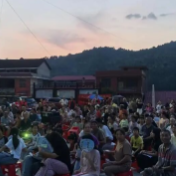娄底丨石冲口镇开展公益电影放映活动，助力“扫黄打非”入人心