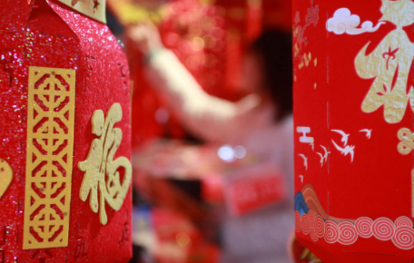 新春走基层·邮包里的惦念 一封视频家书：今年家里都挺好