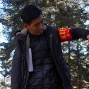 青海尖扎:独臂护林员高原深山“守绿”13年