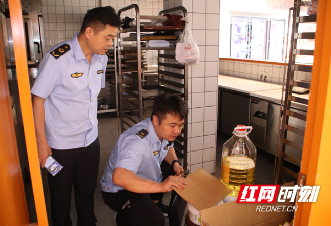 大祥区市场监管局联合市市场监管执法支队开展端午节食品安全专项检查