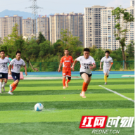新邵首届“广益”杯足球邀请赛鸣哨开赛