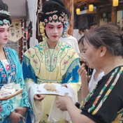 祁剧新韵助世界走近邵阳！湘中幼专团队携非遗文创闪耀第四届旅发大会
