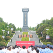 邵阳市区各界向英雄烈士敬献花篮