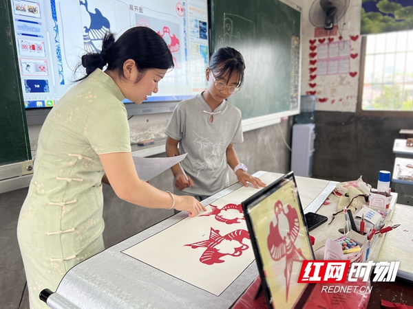 竹市镇中心小学.jpg 竹市镇中心小学.jpg