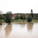 强降雨来袭,法国北部近20万人面临洪水威胁