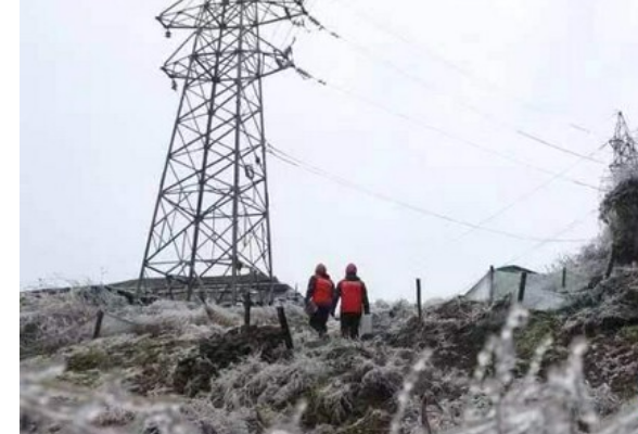 国网湖南电力1400余支应急队伍迎战新一轮低温冰冻天气