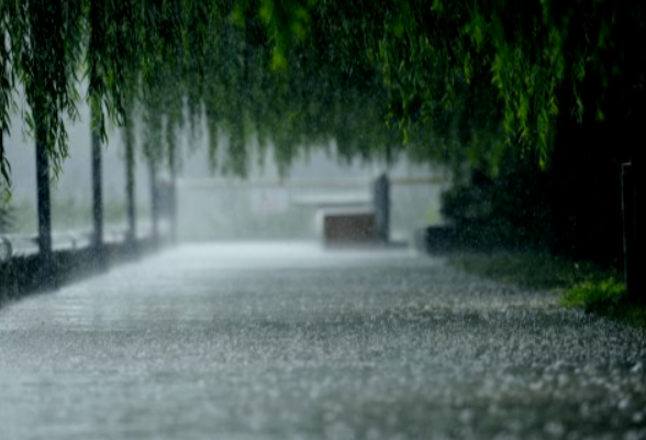 明晚开始强对流天气再度来袭！湘中、湘南局地有暴雨