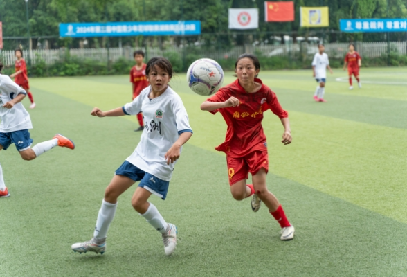 南雅女足夺得第三届中国青少年足球联赛湖南赛区U14组冠军