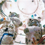 把握历史主动,亮出青春“名片”