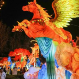 好评中国丨拉满“氛围感”，激活节日消费潜力