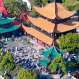 好评中国丨“假日经济”热浪奔涌，湖湘文旅领潮出圈