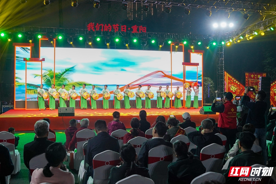 节目表演。 (1)_副本.jpg 节目表演。 (1)_副本.jpg