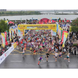 组图丨超燃!2025中国山马越野·湖南汨罗站激情开赛!