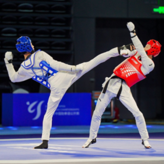 “跆”燃时刻⑥丨中国跆拳道公开赛青少年组收官，湘籍教练率北京小队勇夺两金