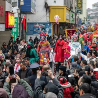 新春走基层·小镇顶流丨汨罗长乐：千年古镇的守望，老故事“比”出新传承