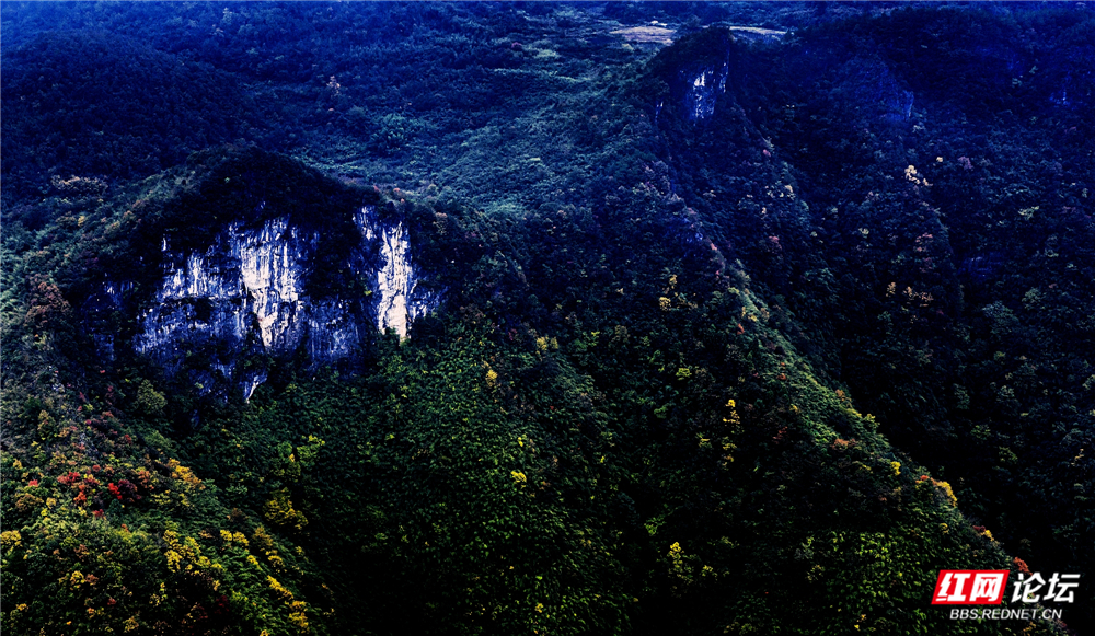 021《仙人谷之秋》11月5日，中方县泸阳镇桥上村仙人谷 周日忠摄.jpg