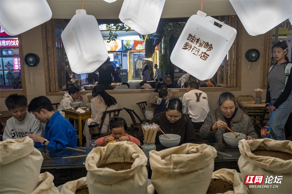 微信图片_20251107221533_72_584.jpg 微信图片_20251107221533_72_584.jpg