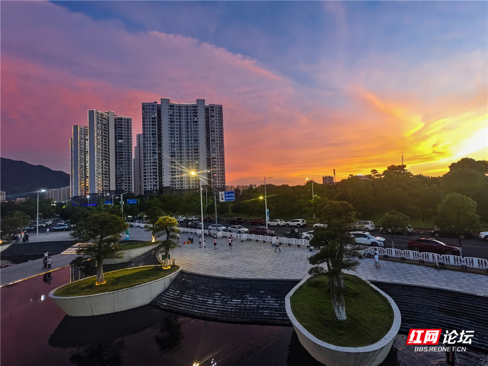 nEO_IMG_IMG_20250715_193110 拷贝.jpg