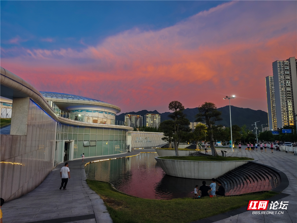 nEO_IMG_IMG_20250715_192948 拷贝.jpg