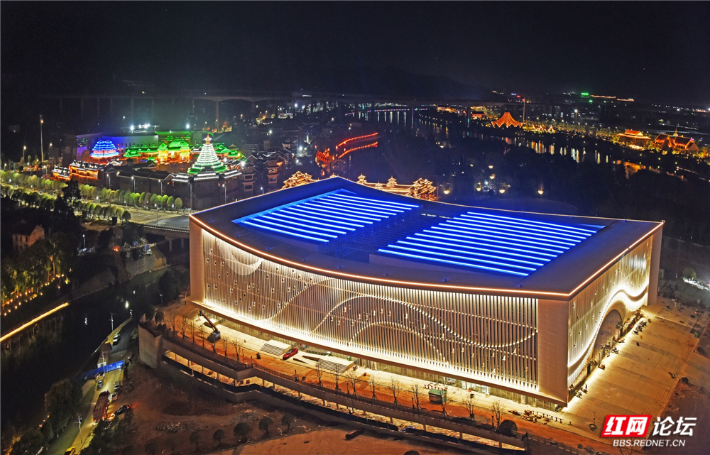 009 怀化大剧院.jpg