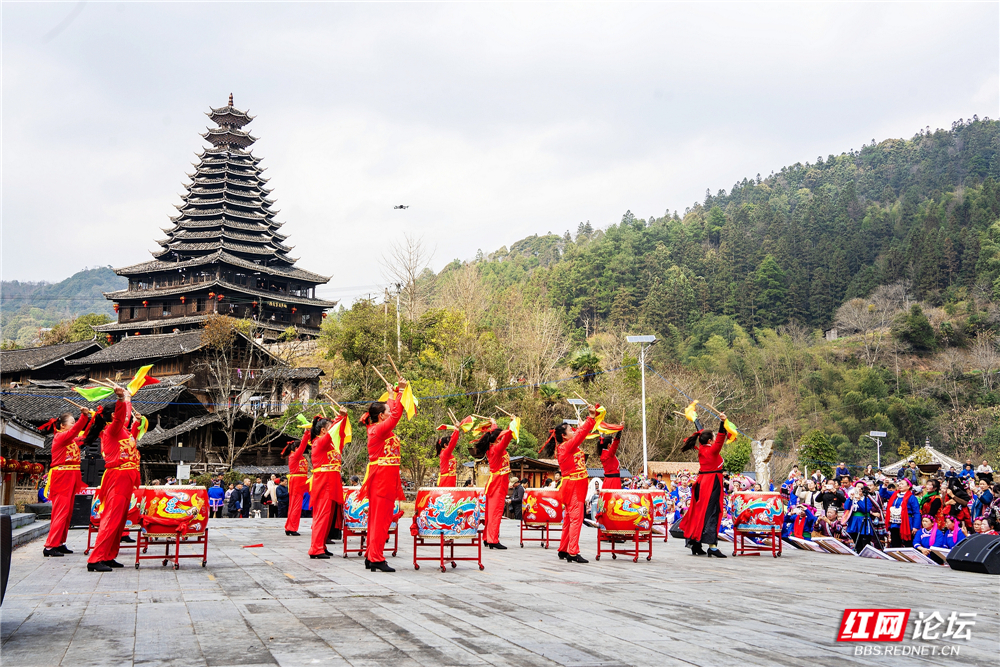 075 文艺汇演-欢乐大鼓.jpg