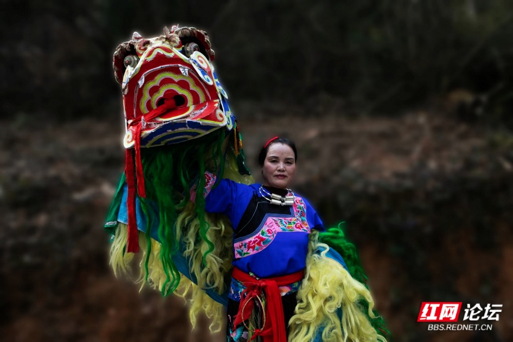 nEO_IMG_9. 巾帼执狮.jpg