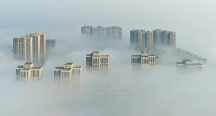 宛如仙阁凌空！澧县城区惊现平流雾奇观