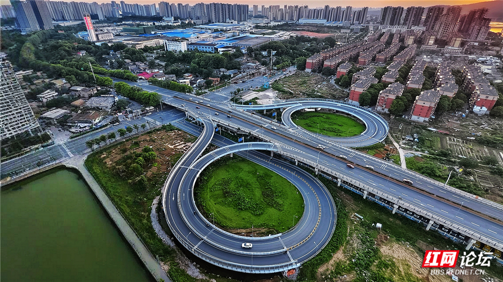 nEO_IMG_微信图片_20260505093633_86_1904.jpg