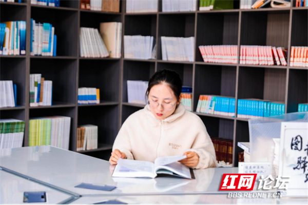 作息精确到秒,长沙高校学生满绩点直博同济886.png 作息精确到秒,长沙高校学生满绩点直博同济886.png