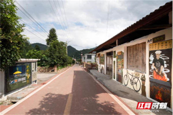 改-他们在村民家门口打造“青年友好街区”608.png