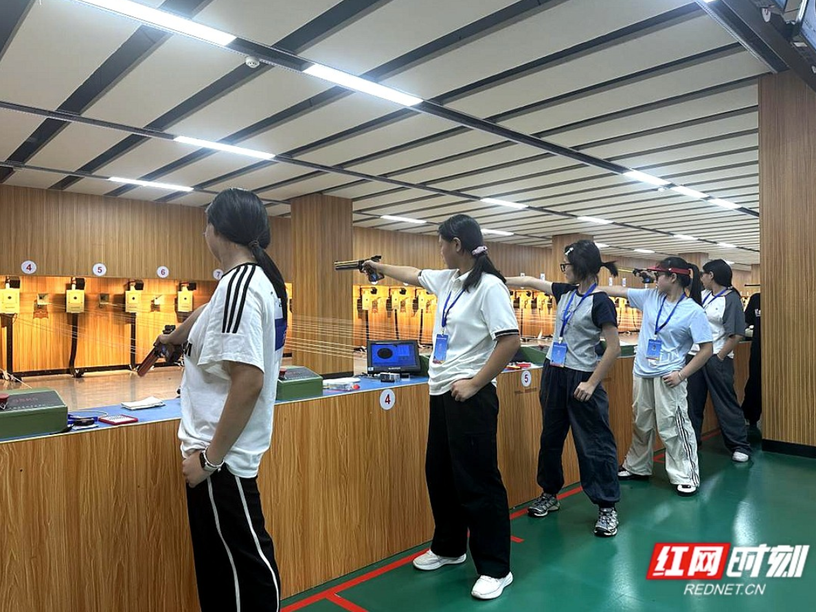 湘潭九华中学射击健儿获得省青少年射击锦标赛金银铜牌