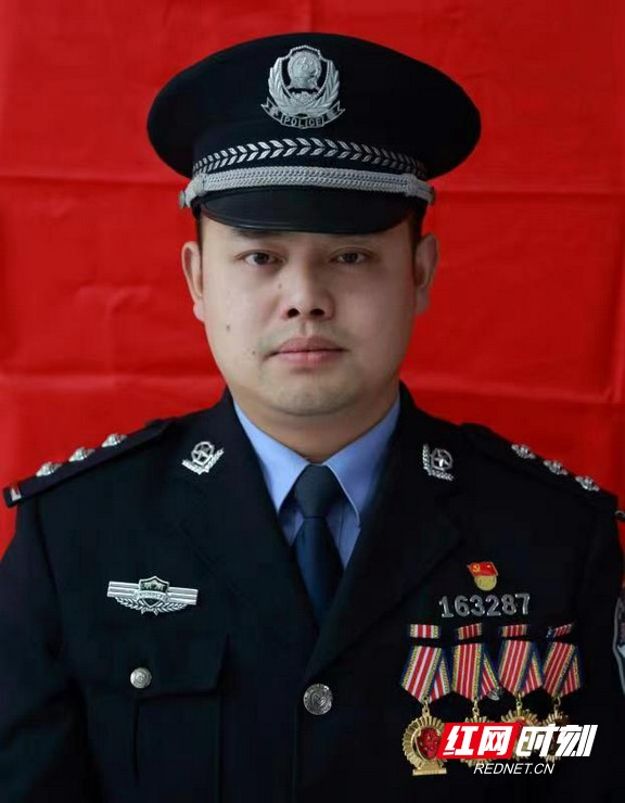 1e6428089d374c608df999f45c08c1f2.marked.jpg 1e6428089d374c608df999f45c08c1f2.marked.jpg