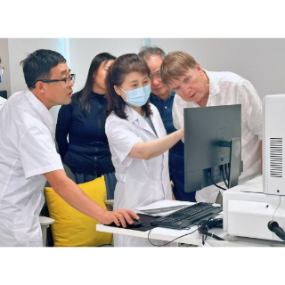 国内首批“微创可逆”老视矫正手术成功实施 老视诊疗“清晰视觉”新纪元开启