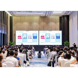 爱尔眼科亮相CCOS 2025 以AI重构眼健康服务新范式