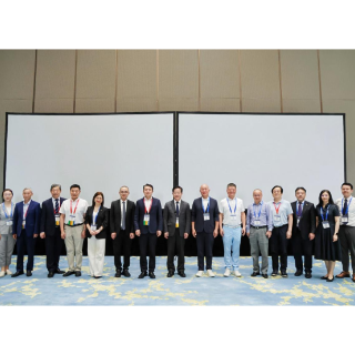 爱尔眼科CCOS 2025专题会擘画眼科人才发展新蓝图