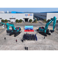 山河智能SWE1650FLR加长臂挖掘机成功交付国际客户