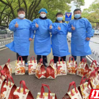 抗疫一线的代表风采