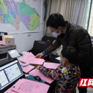 疫情阻击战 上阵“父子兵”