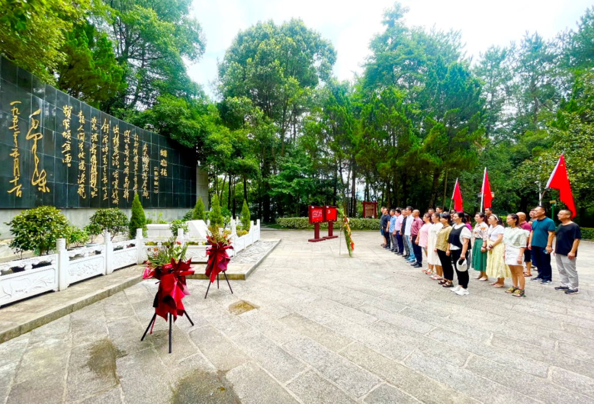 强省会有我丨雨花区退役军人，探寻红色足迹，缅怀革命先辈