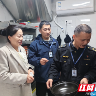 东岸街道开展“年夜饭”食品安全专项检查