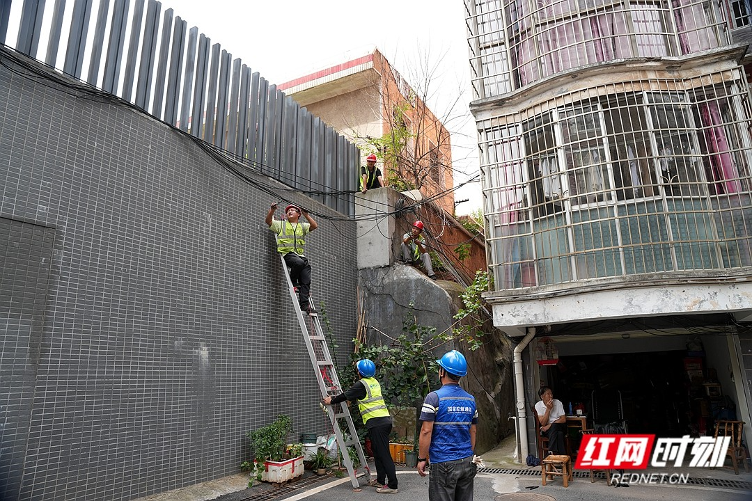 视频丨后续来了！湘潭县宏通名居小区“飞线”低垂隐患得到解决