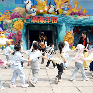 视频丨2000+少儿相聚万楼 探寻湖湘文脉