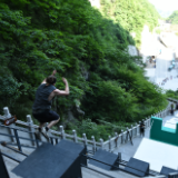 999级天梯风云再起！天门山“云纵天梯”跑酷大赛本周末开战