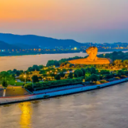 人大代表进“家”入“站” 评议监督走深走实