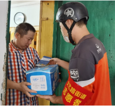 快递小哥“双向接单”点亮“长沙红”